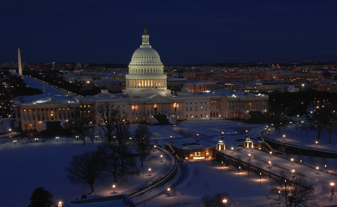 capitol at night pixabay